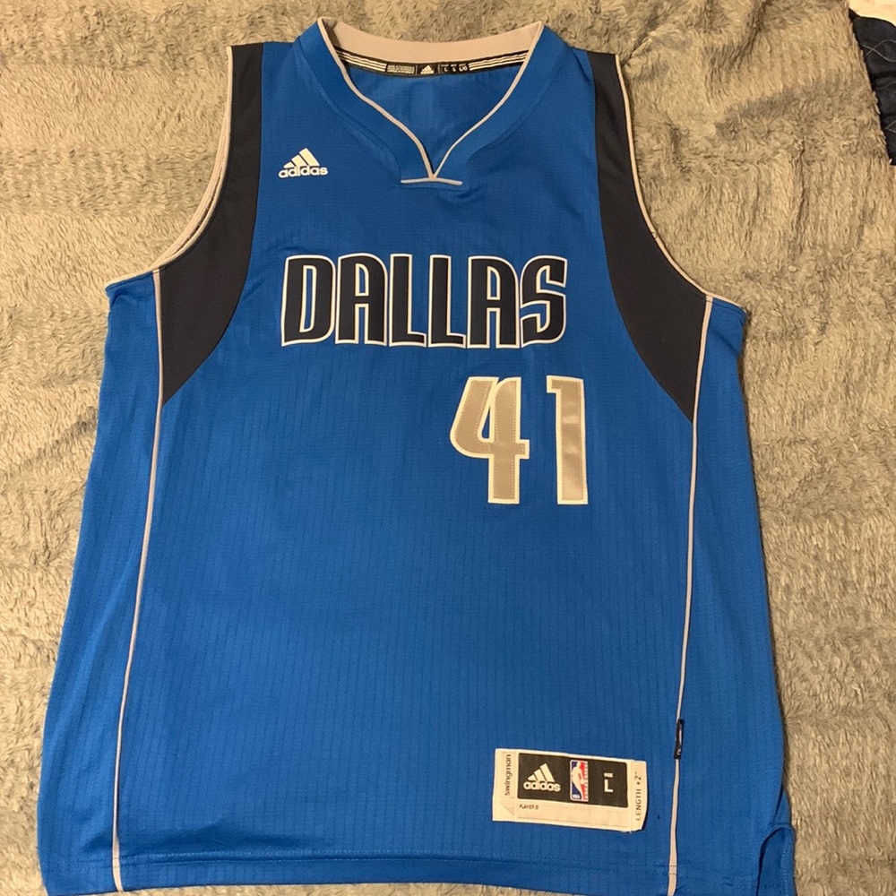 Dallas Mavericks- Dirk Nowitzki Jersey